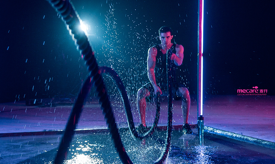 麥開運(yùn)動(dòng)水杯廣告拍攝案例_杯子商業(yè)廣告拍攝案例